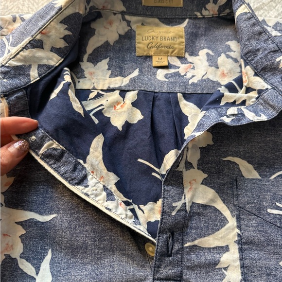 Lucky Brand Men’s Floral Popover Short Sleeve Shirt Classic Fit Size M - Picture 4 of 6